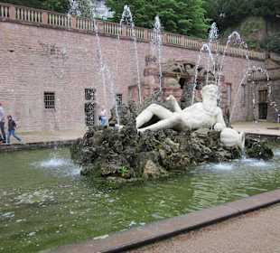 Brunnen 'Vater Rhein'