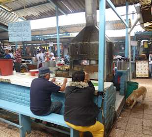 Samstag ist die ganze Stadt ein großer Markt