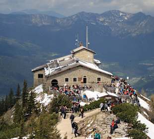 Kehlsteinhaus vom Gipfelkreuz aus