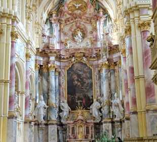 Der Hauptaltar der Abteikirche im Kloster Ebrach