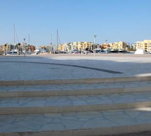 Platz an der neuen Marina