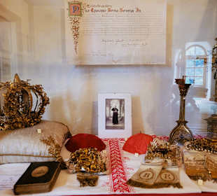 Kirchliche Utensilien