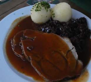 Abendessen im Biergarten vom Georgbräu