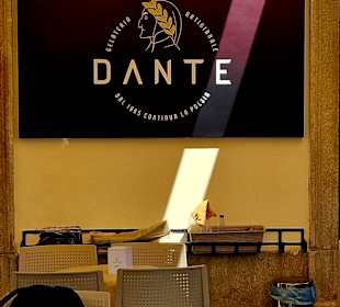 Gelateria Dante in Nahaufnahme