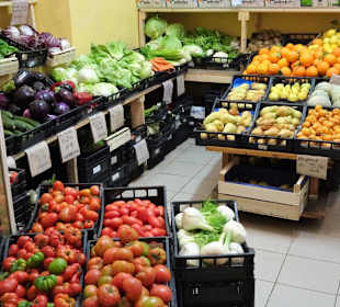 Rundgang zwischen den Auslagen des Mercato Civico