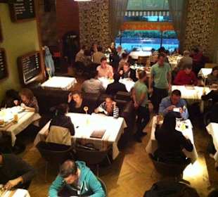Das Restaurant Menza, gut besucht