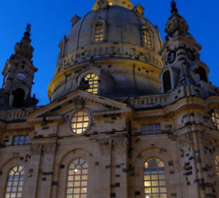 Auf Frauenkirche (nachts)