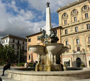 Montecantini Piazza del Popolo