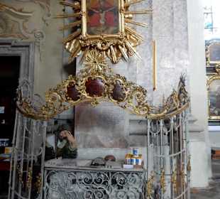 Eingang zur Basilika