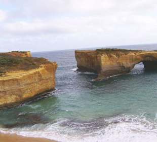 Great Ocean Road: "London Bridge"