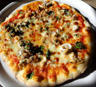 Meine Pizza mit Meeresfrüchten