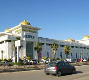 Antalium Premium Mall gegenüber Hotel Sherwood Breezes