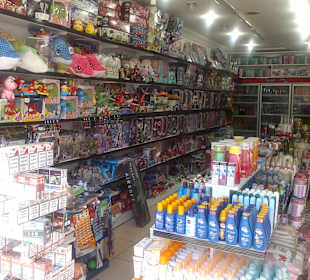 Links nur Spielzeug. 