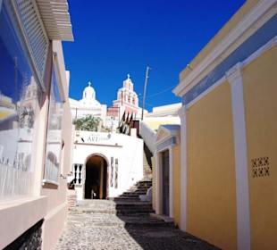 Santorin selbst im Bild Landschaft, Stadt