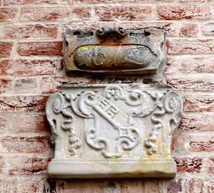 Bremer Wappen an der Burg Bederkesa