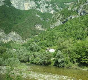 Blick zur Brenta (Fluss in Italien)