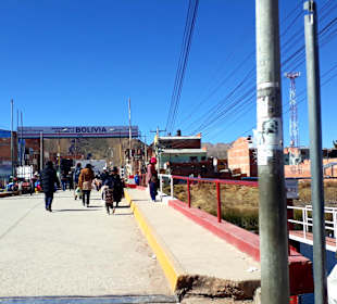 Grenzbrücke Peru - Bolivien