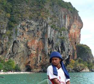 Am Ziel im Longtailboot