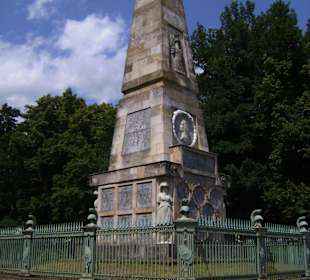 Obelisk am Grienerik See