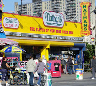 Traditions Imbiss Nathans