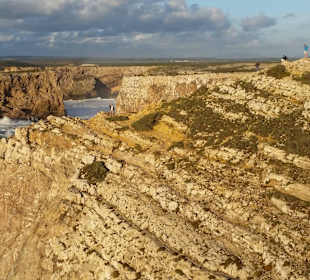 Blick vom Leutturm zur Steilküste