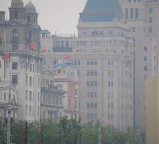 Das Peace -Hotel mit dem spitzen Dach