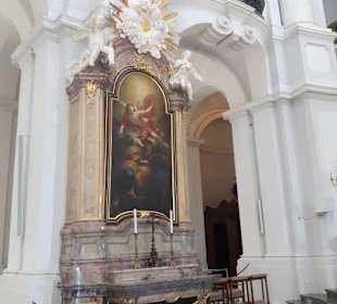 Kathedrale St. Trinitatis - Katholische Hofkirche