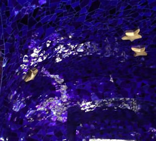 Grotte der Niki de Saint Phalle