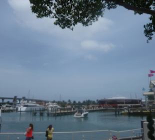 Bayside Market Place Pier