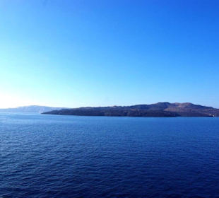 Santorin selbst im Bild Landschaft, Stadt