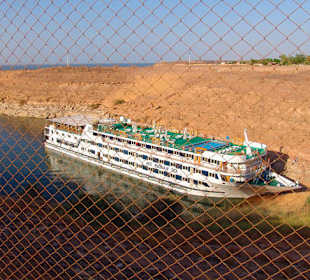 Nassersee Kreuzfahrtschiff