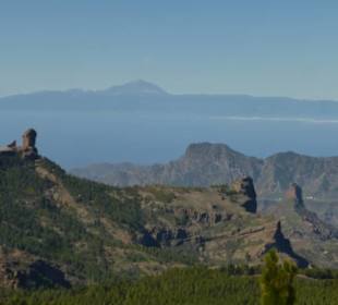 Blick von Pico de las Nieves zum Roque Nublo