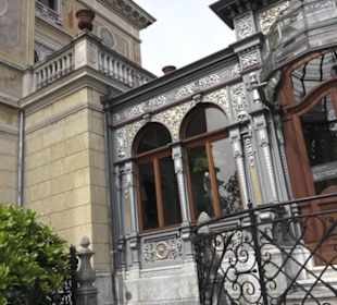 Heimatschutzzentrum in der Villa Patumbah