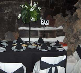 Im Restaurante im Jameos del Agua