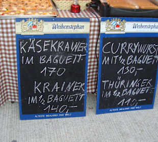 Auch das gibt es auf dem Nachtmarkt