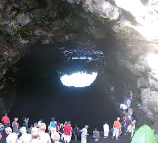 See mit blinden Albino-Krebsen