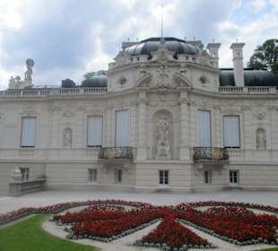 Schloss Linderhof Östliches Gartenparterre 