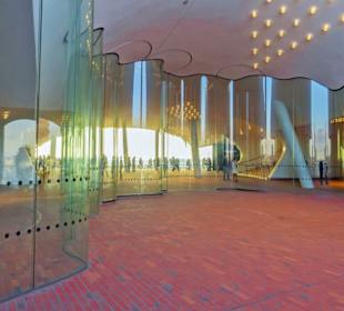 Die Plaza der Elbphilharmonie