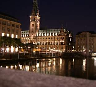 Rathaus bei Nacht