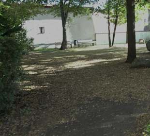 Klostergarten mit Skulpturen