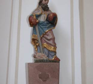Statue