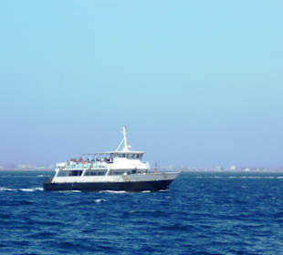 Mit der Fähre zur Insel