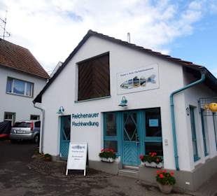 Zugehöriger Fischladen