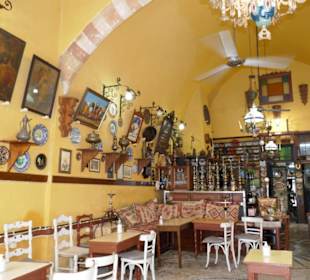 Altes Kafenion in der Straße