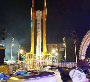 Luna Park im August Fahrgeschäft KV