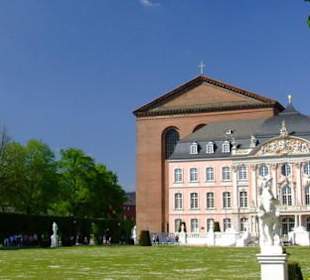 Kurfürstliches Palais