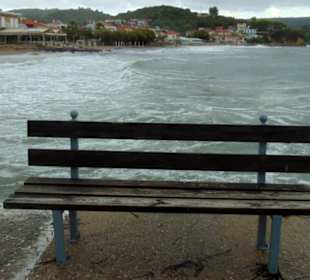 Hafengelände nach einem Gewitter