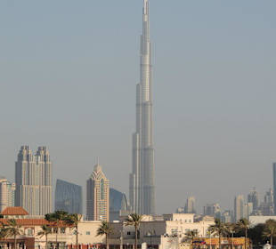 Jumeirah Beach - Blick auf Skyline - Burj Khalifa