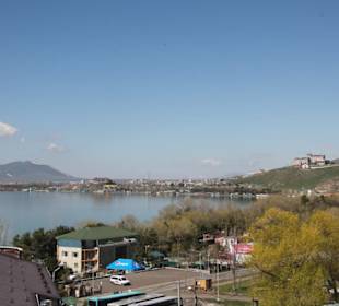 Kloster Sevanavank - Blick zum Sewansee