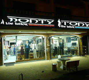 Schaufenster von Monthy - The Tailor in Nang Thong